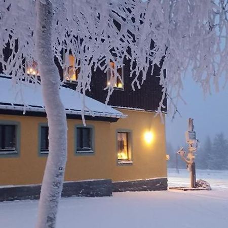 Berggasthof Neues Haus Hotel Oberwiesenthal Exterior photo